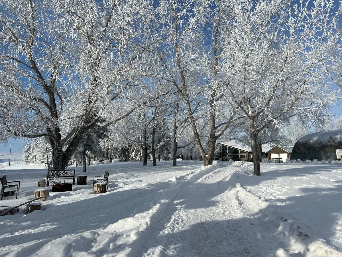 Rolling Hills Country Resort Bed And Breakfast Three Hills Exteriér fotografie