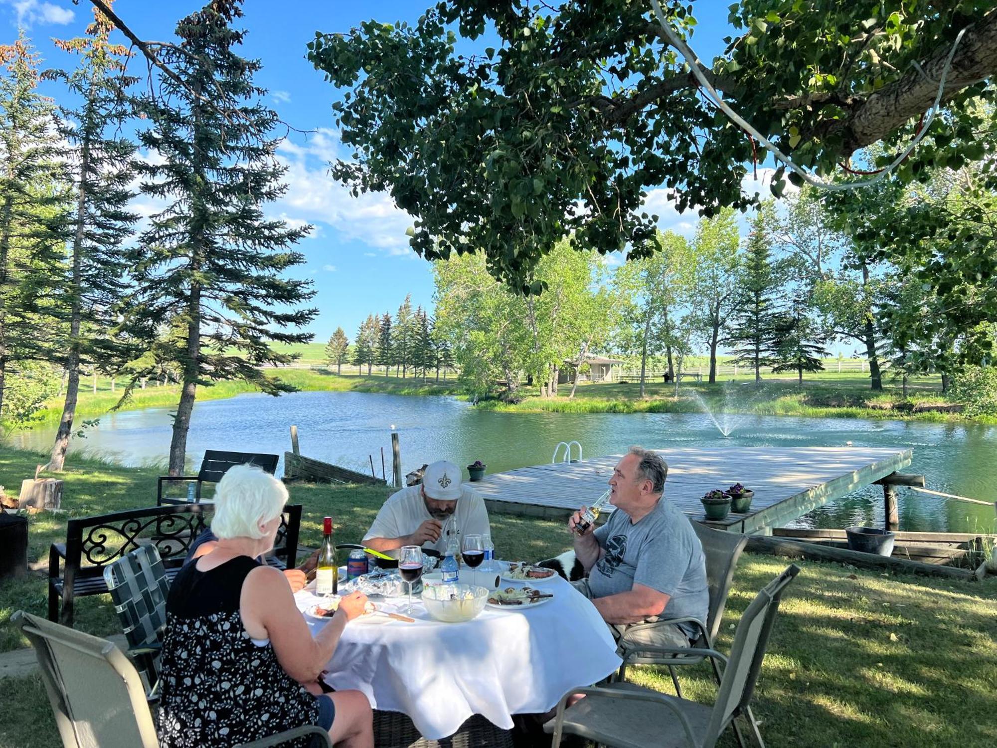 Rolling Hills Country Resort Bed And Breakfast Three Hills Exteriér fotografie